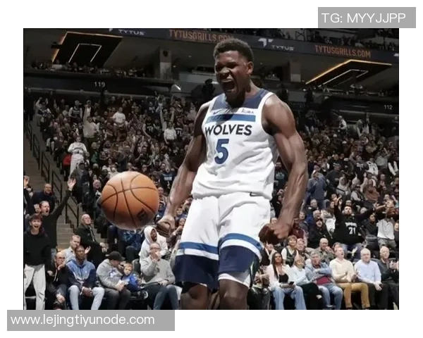 乔丹谈爱德华兹应对包夹能力表示愿意分享经验保持沟通