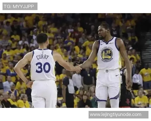 崇拜KD与詹姆斯的比赛风格让我领悟球星应具备的特质与价值 崇拜KD与詹姆斯的比赛风格让我领悟球星应具备的特质与价值