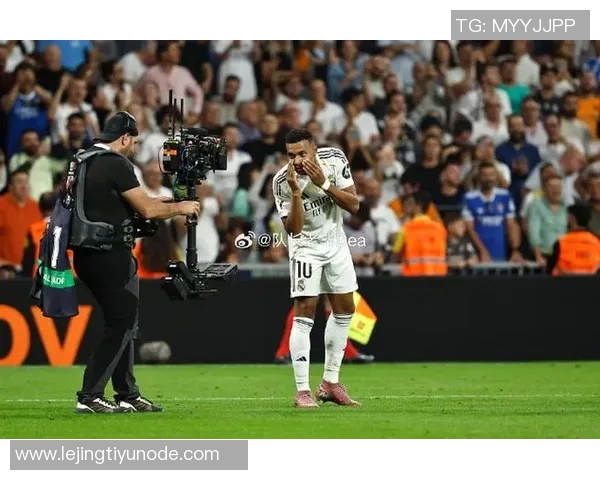 姆巴佩西甲赛季表现惊艳51场比赛贡献48球7助攻总计参与55粒进球 姆巴佩西甲赛季表现惊艳51场比赛贡献48球7助攻总计参与55粒进球