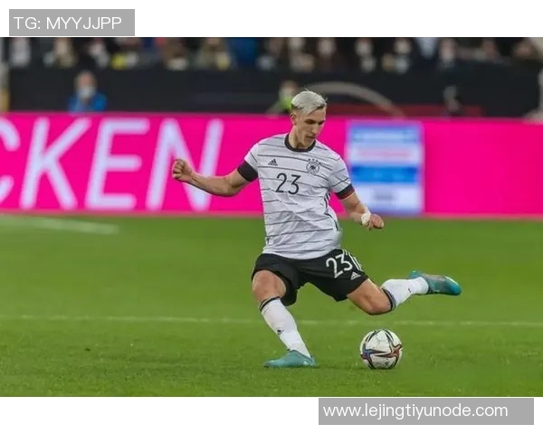 里肯强调与施洛特贝克的高度信任关系及对多特的完全认同