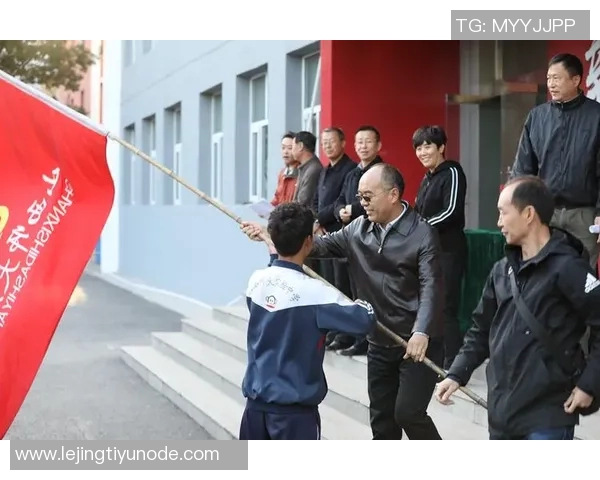 科隆博展望热那亚之战以全新心态迎接挑战展现拼搏精神