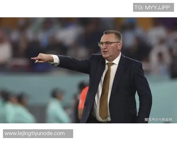 国足主帅候选人面试已进行三天结果将在本月内揭晓并计划重组