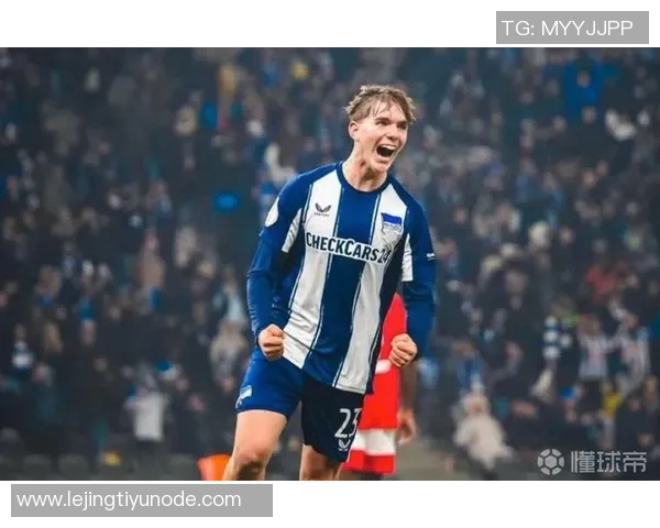 拜仁球探关注克罗地亚19岁右后卫霍达克引发媒体热议