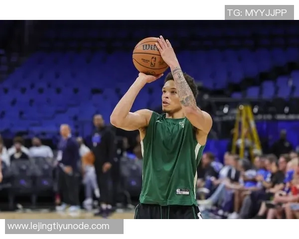 罗林斯疯狂表现全场最高24投11中斩获26分7篮板5助攻1抢断助力球队胜利